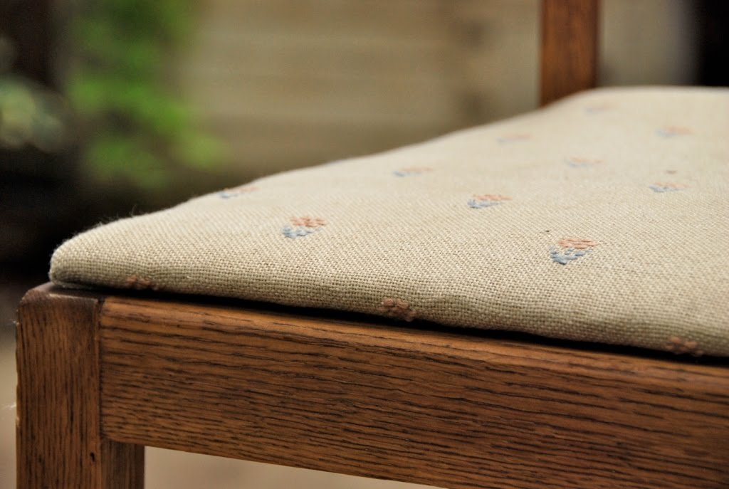 Sew Homegrown *Guest Post Thursday* DIY Chair Bottom Makeover