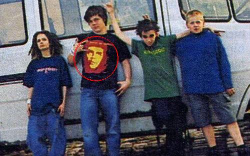 [devilish+geo+con+remera+del+che.JPG]