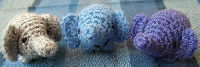 http://4.bp.blogspot.com/_oXZ-GyBlhHo/S27CSB2XpHI/AAAAAAAAAJk/Q3hf-VGY49E/s1600/Bazaar%2BElephants%2B01.jpg