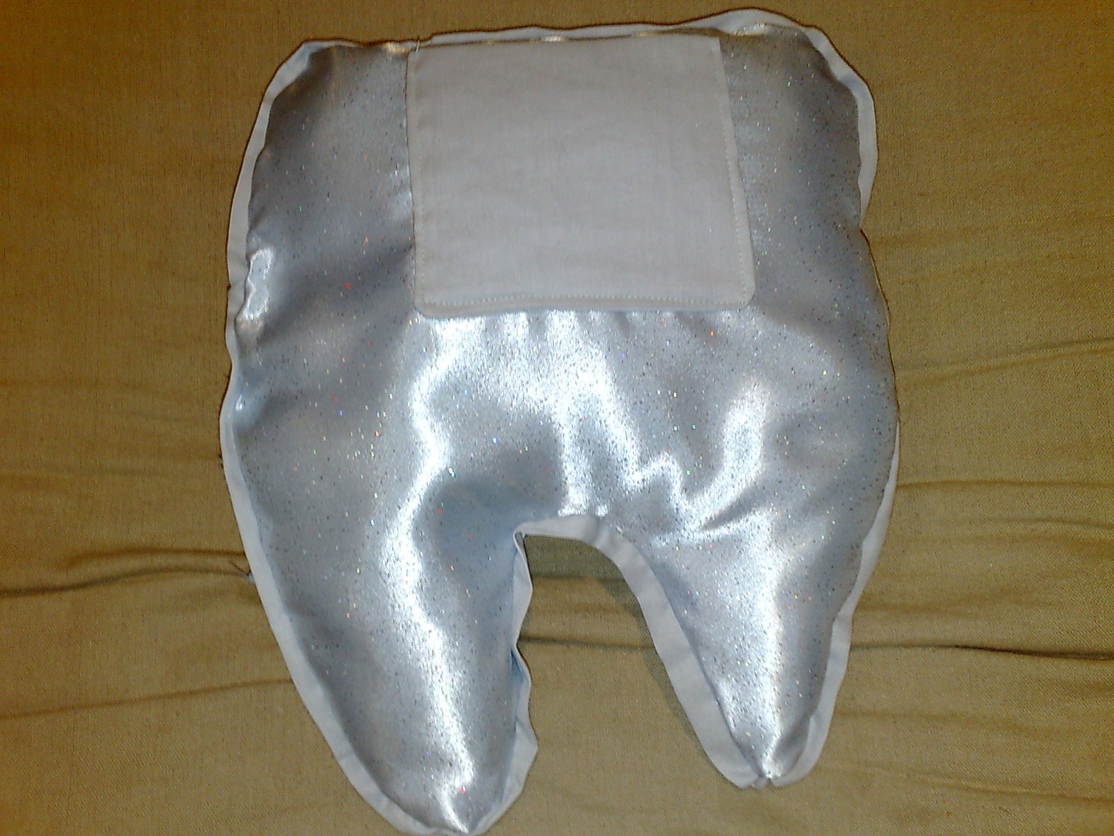 [tooth+pillow+blue.jpg]