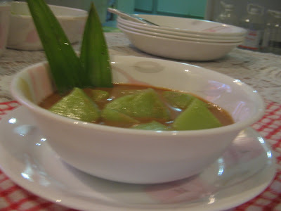 Norli Loves Cake : .: Kuih JONGKONG
