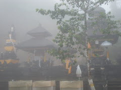 The temple in the Lempuyang mountain