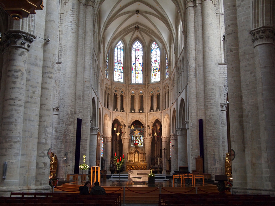 [Bruselas - catedral Saints-Michel-et-Gudule (3).jpg]