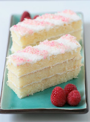 Coconut Cake-Copyright©Tartelette 2008