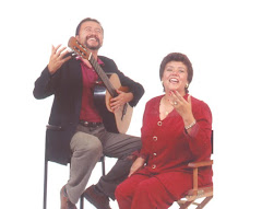 "LUCY AVILÈS Y WILLY TERRY"