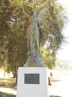 Tres Pinos Memorial to War Dead of WWII, the Great War...