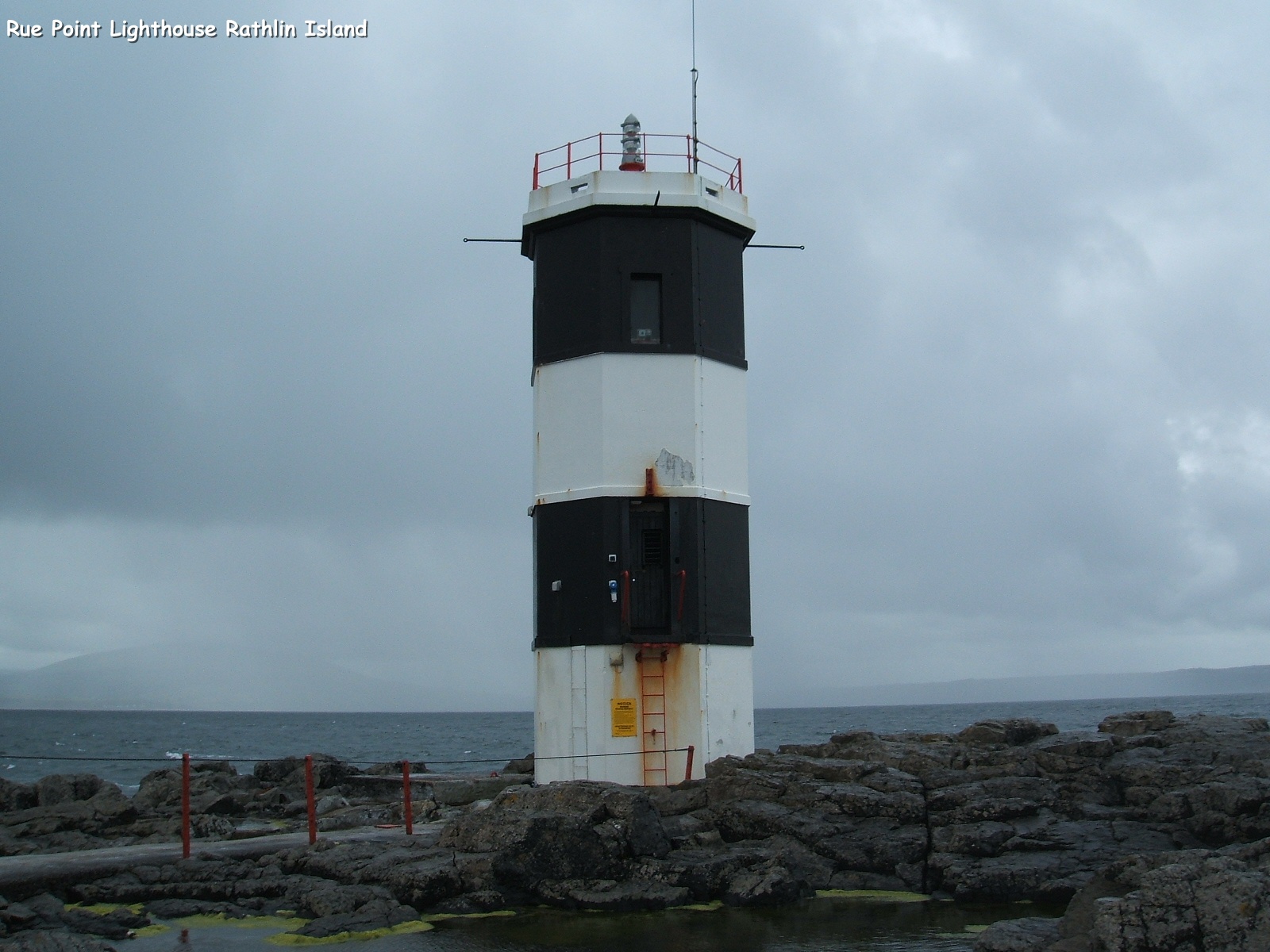 [Rue+Point+Lighthouse+Rathlin+Island.jpg]