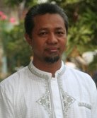 [Cholid+Mahmud-web-1.JPG]