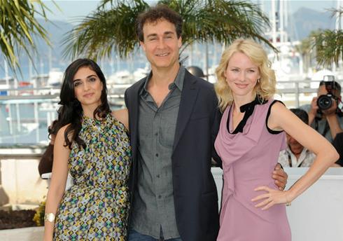 Doug Liman y Naomi Watts en el photocall de Fair Game en Cannes
