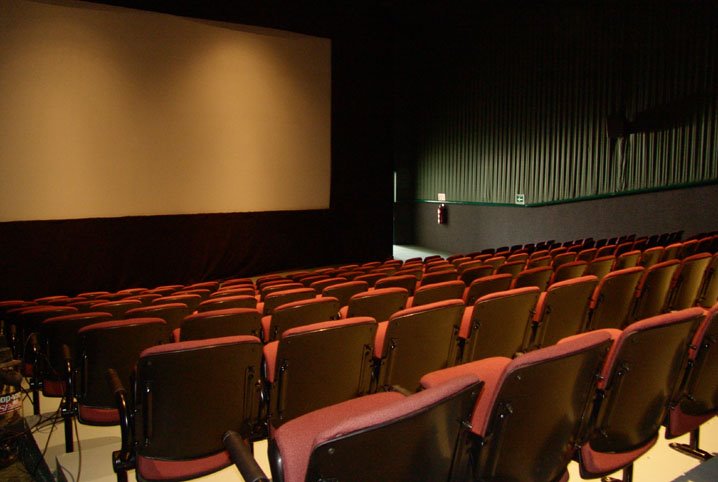 [cines.bmp]