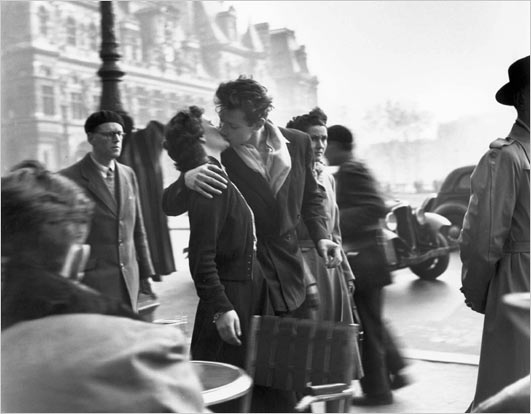 Kiss From Paris