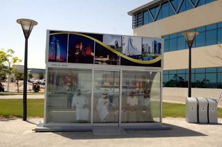 [unusual-bus-stop-in-dubai.jpg]