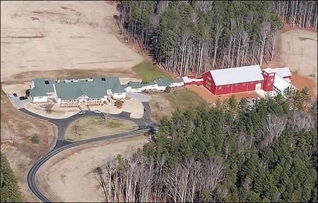 [080806-edwards-home.jpg]