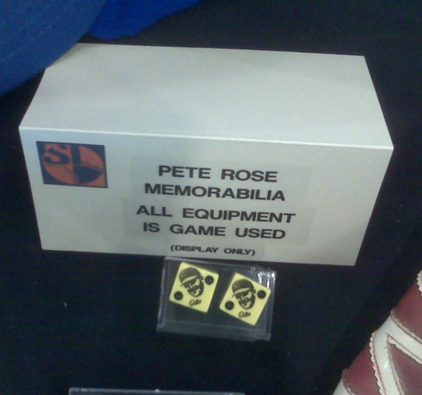 [081128-rose-dice.jpg]