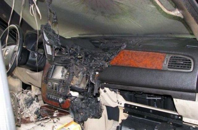 [short_circuit_02.jpg]