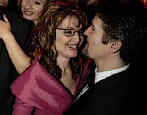 [091206-v-palin-hubby.jpg]