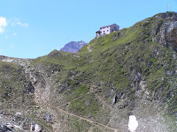 La Lenkjöchlhütte, refuge à 2590 métres, mais la montée n'est pas encore terminée...