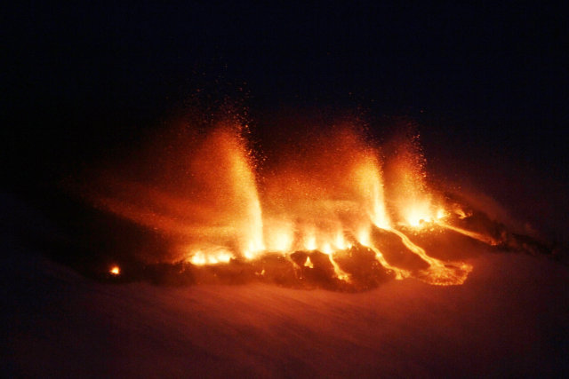 [Ejafjallajökull+-+Sandra+Ósk+Snæbjörnsd.jpg]