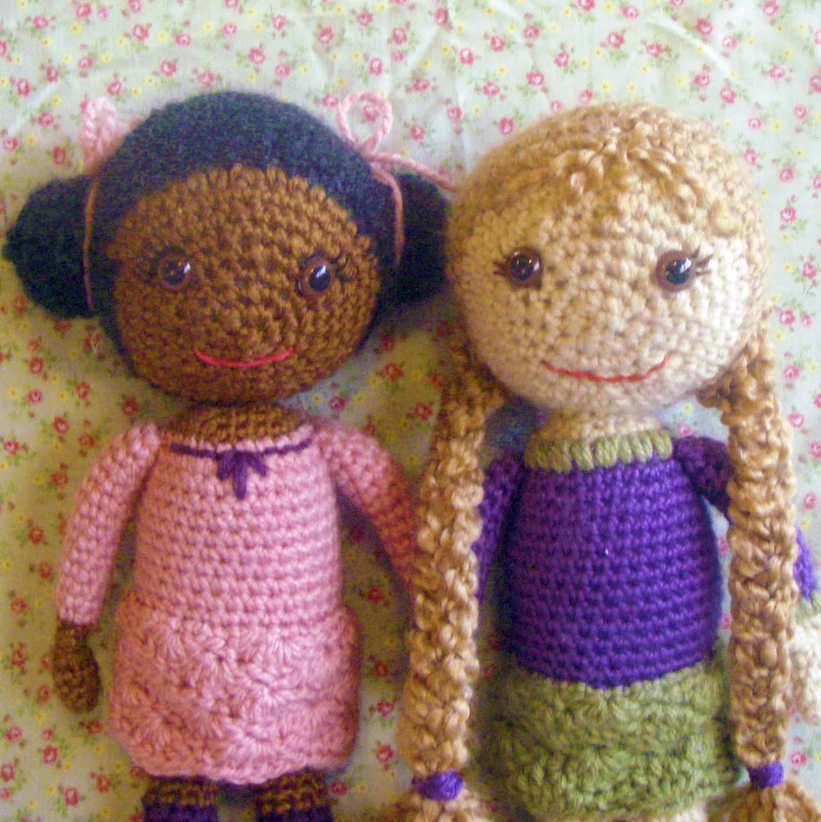 12 Doll Crochet Pattern - mamacheemamachee