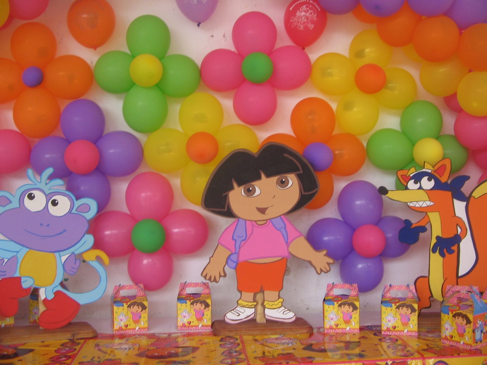 decoracion de Dora - FIESTAIDEAS.com