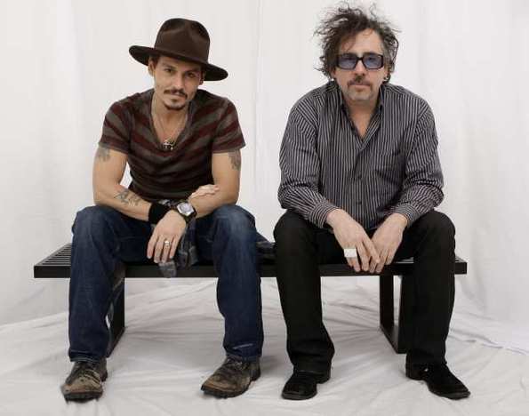 http://4.bp.blogspot.com/_ozLGi0bsQqg/Swte_CVKxpI/AAAAAAAAAjg/4KZznN_o-tQ/s1600/johnny_depp_and_tim_burton.jpg