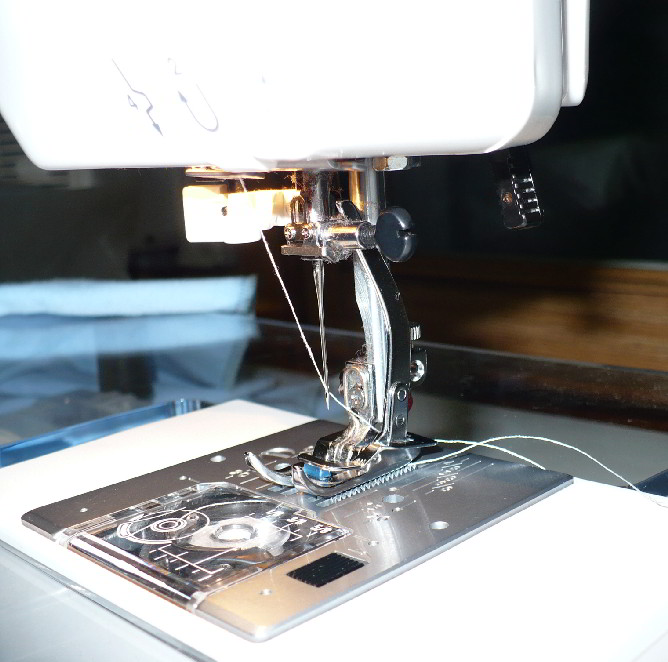 Eyelets in the Seams Janome Elna Tricot Foot