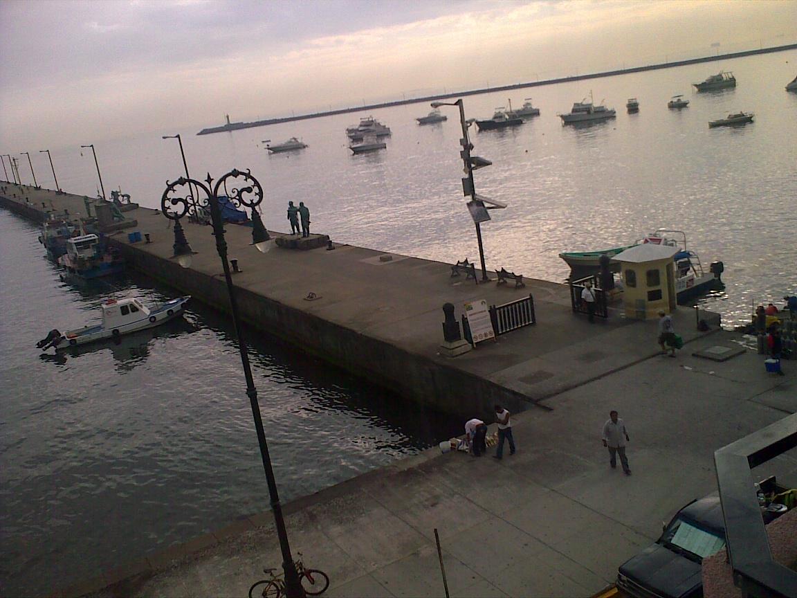 [07032009128-705093.jpeg]