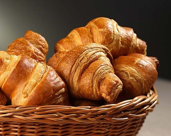 croissant1-enlarge0byyf3-main_Full.jpg