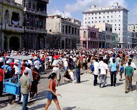 http://4.bp.blogspot.com/_p0Ky0eMmXNo/SfpFEjWFQVI/AAAAAAAAMZA/OfUMqlZP7g8/s320/havana-protest.jpg