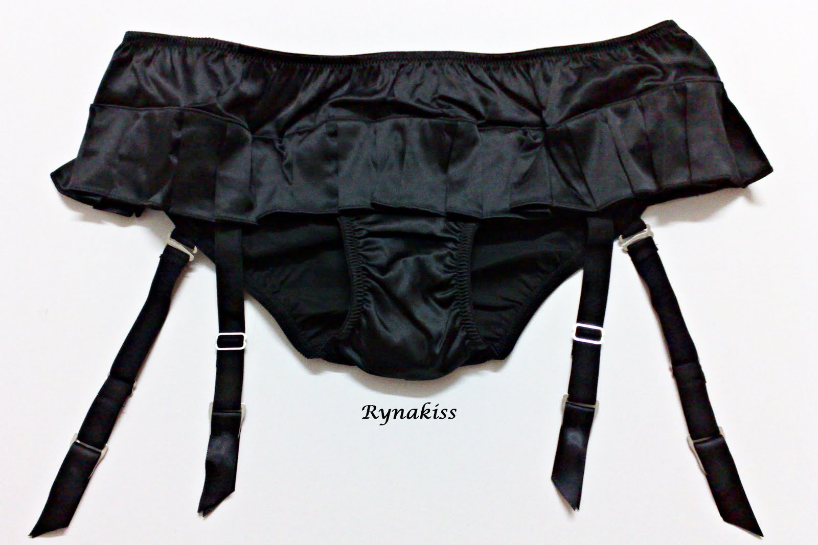 Трусики-пояс для чулок Erolanta Iveta, черные, 42-44 УТ-00004532XS/S - Erolanta - Пояса для чулок - Купить