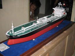 Miniatur kapal Tanker
