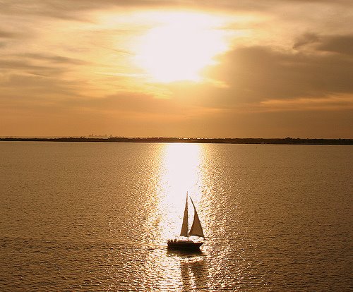 [vixen+-+sailing+off+into+the+sunset.jpg]