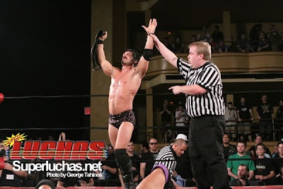 http://4.bp.blogspot.com/_p6rNRFR0WNM/SjVM7px2pvI/AAAAAAAAAA0/Y3P9Wi6tFq8/s400/austin-aries-roh-world-champion.jpg