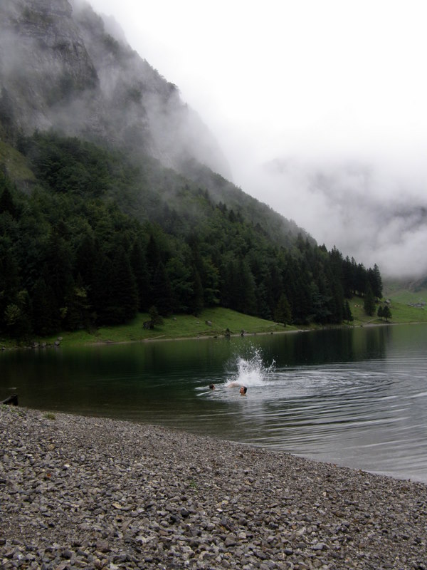 [2008_0913_111838AA_Alpstein.JPG]