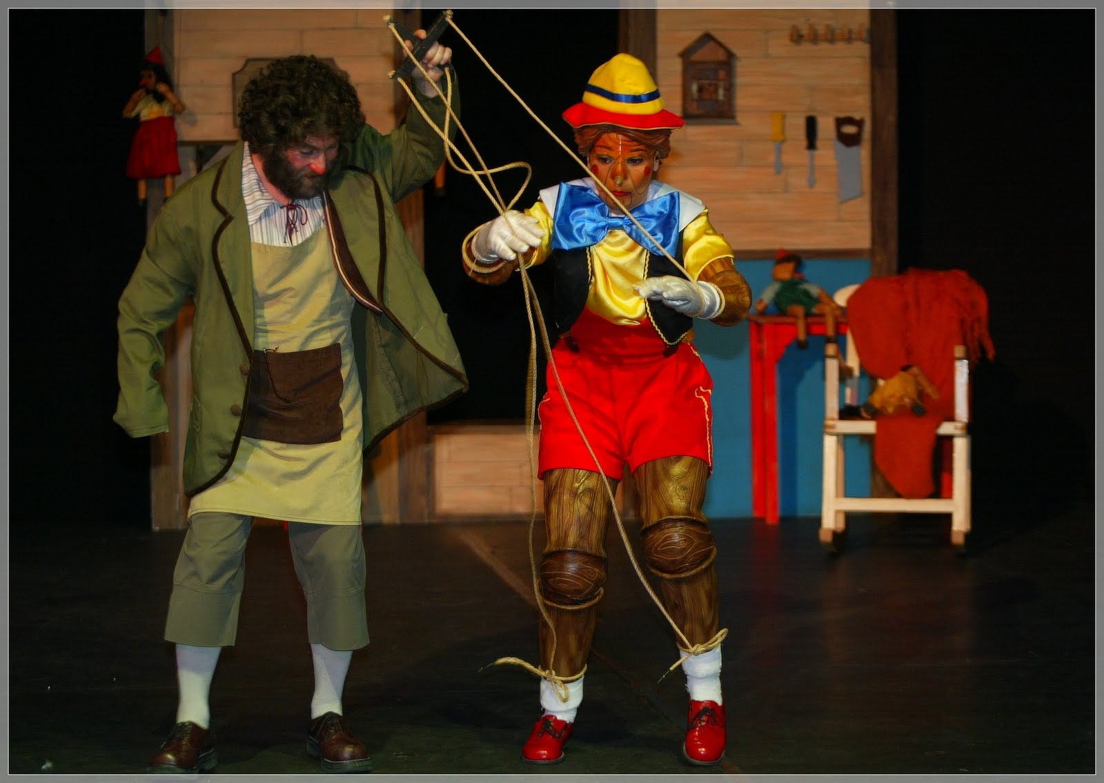 * ETİ ÇOCUK TİYATROSU PİNOKYO