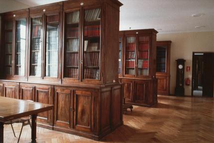 [biblioteca.jpg]