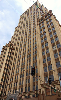 Sterick Building, Memphis; photo by nicole perugini, http://www.11photographs.com Sterick Building, Memphis; photo by nicole perugini, http://www.11photographs.com
