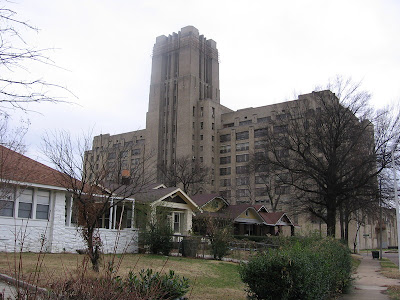 Sears Crosstown hovers over Evergreen neighborhood on dreary January day Sears Crosstown hovers over Evergreen neighborhood on dreary January day