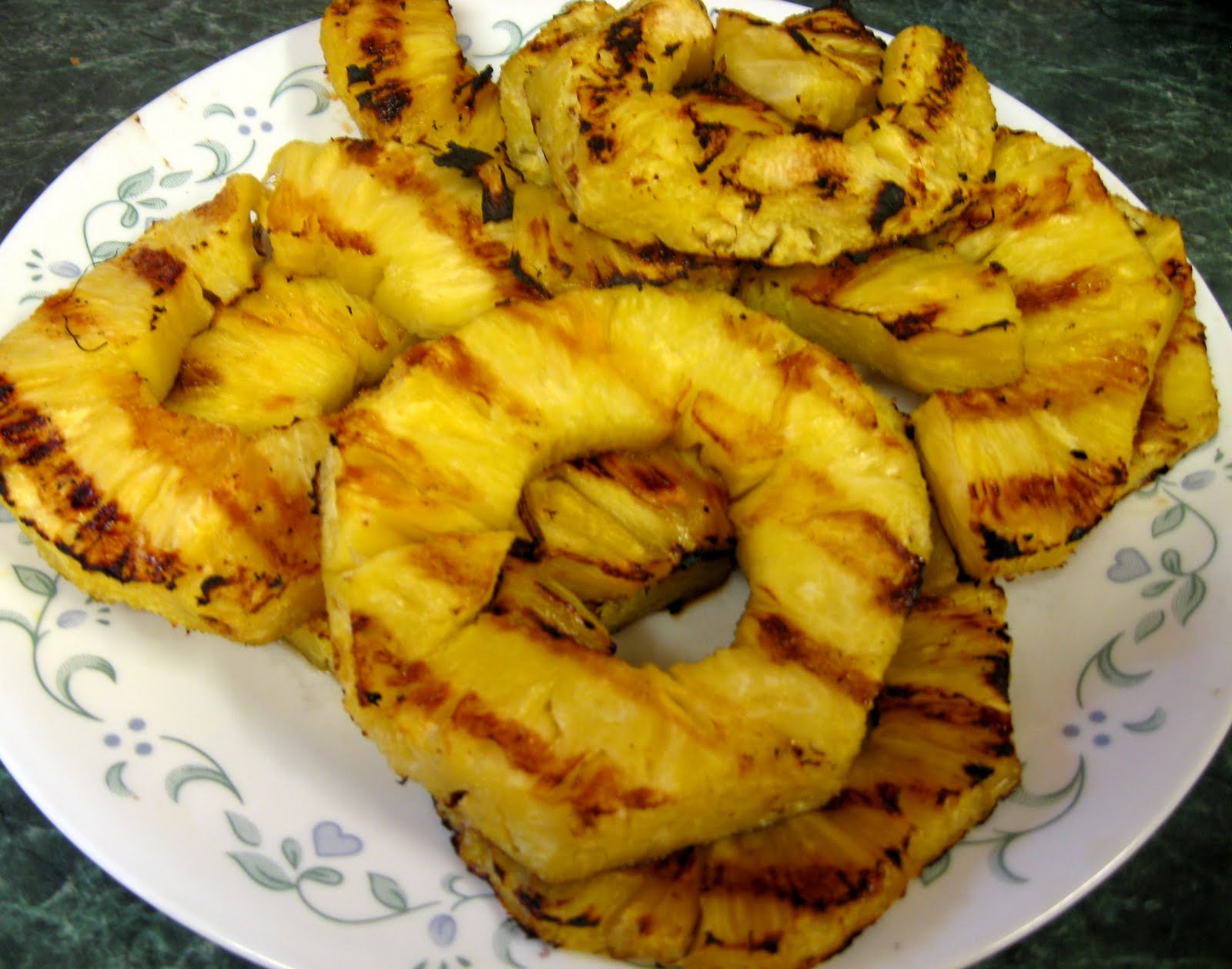 Debbi Does Dinner... Healthy & Low Calorie Barbecue Pork & Pineapple