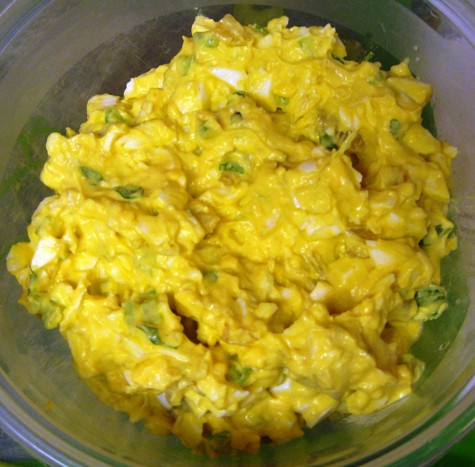 14 Jun 2011. This is a basic potato and egg salad recipe, but you can add. taste or substitute  ingredients for a lower-calorie version without sacrificing taste.. Sprinkle 1/2 cup  of shredded cheddar cheese over the salad before serving. .. site-many of the  advertisements are served by third party advertising companies.