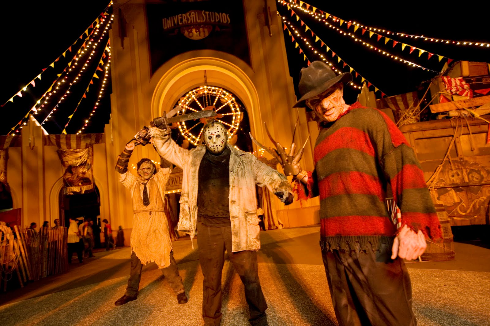 halloween and christmas theme park guide is macy s open on christmas