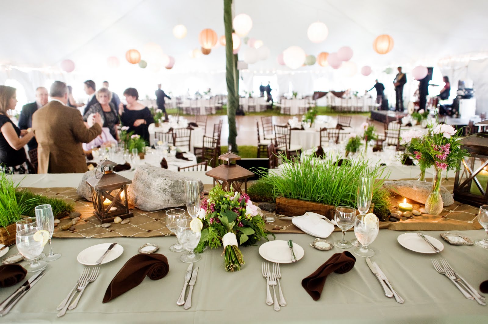 Wedding Linens - How to Best Dress Your Tables.