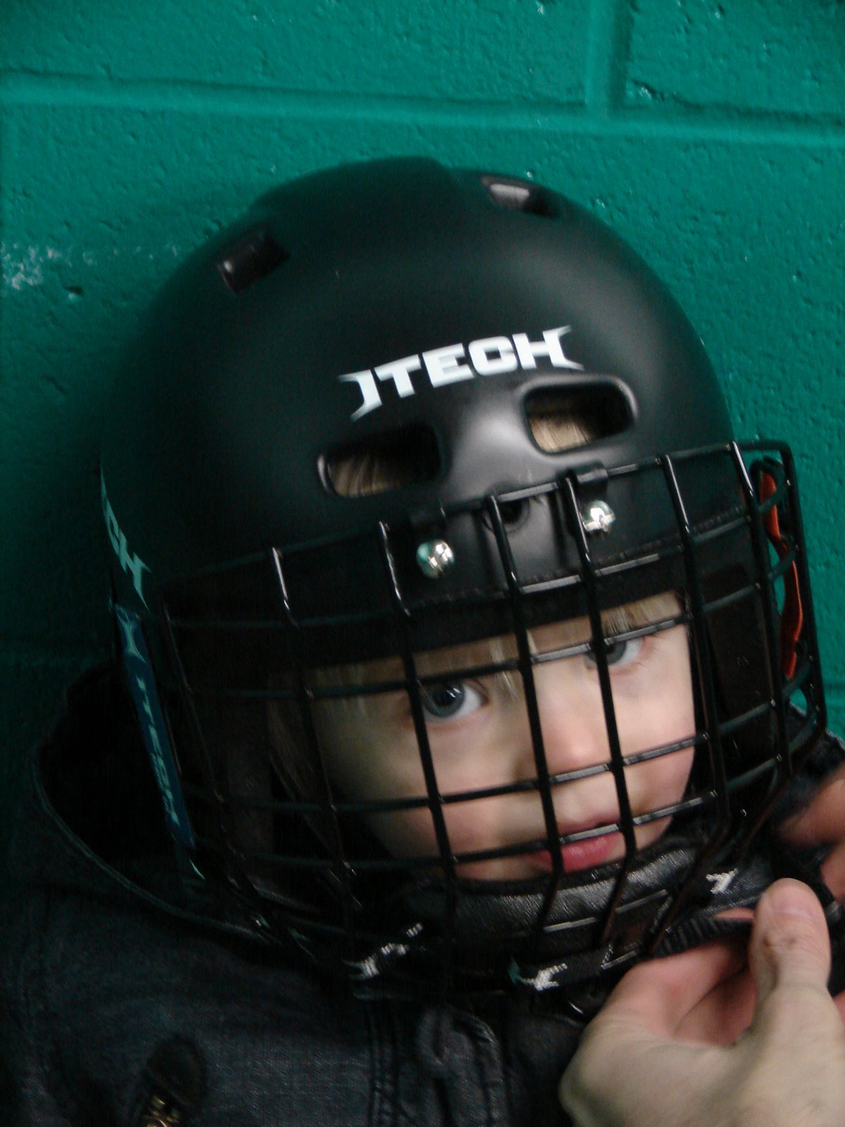 [hockey+budge+004.JPG]
