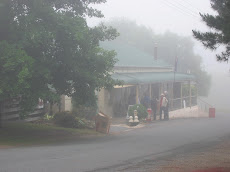 The Majors Creek Pub in the Mist