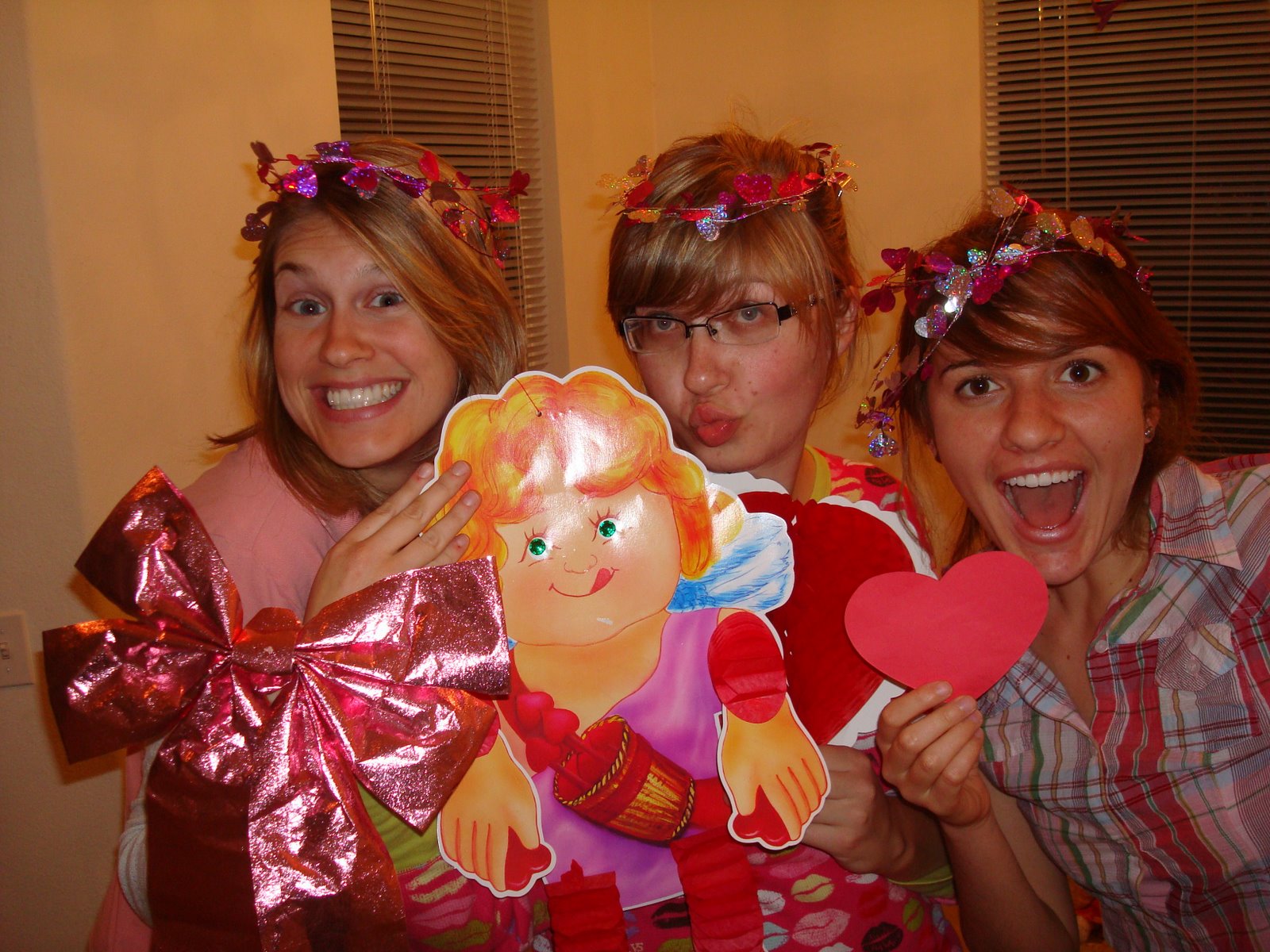 [2009+2+14++from+Moms+camera+1044.jpg]