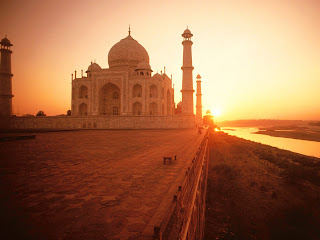 Taj Mahal at Sunset Wallpapers