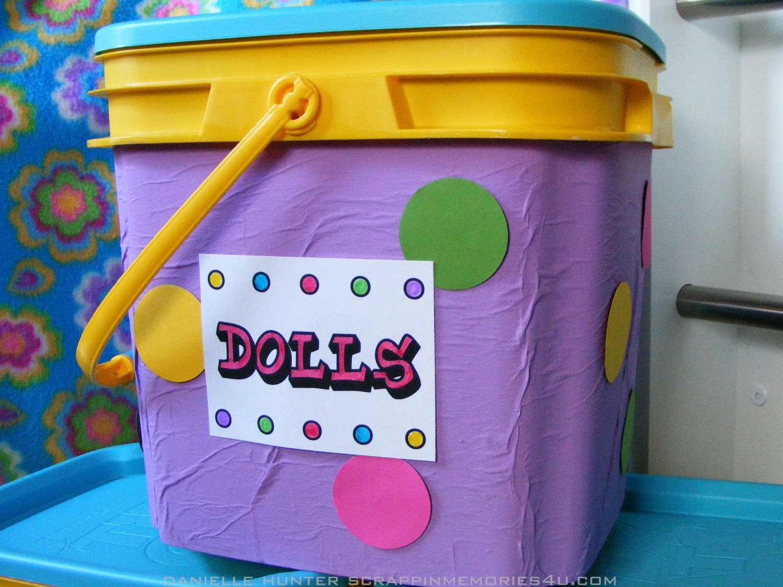 Snap & Scrap: Kids Craft Idea: Upcycled Toy Storage Containers