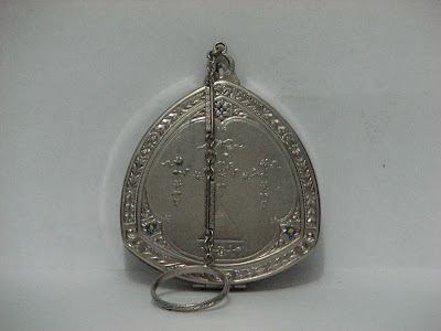 antique compacts