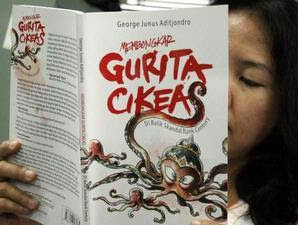 Buku Membongkar Gurita Cikeas