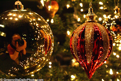 Christmas ornaments hot pic
